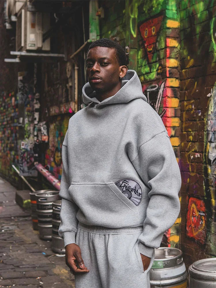 Conjunto Deportivo Retro Y2K Hombre - Sudadera Bordada Harajuku y Pantalón Suelto - Streetwear Hip Hop Casual 2025